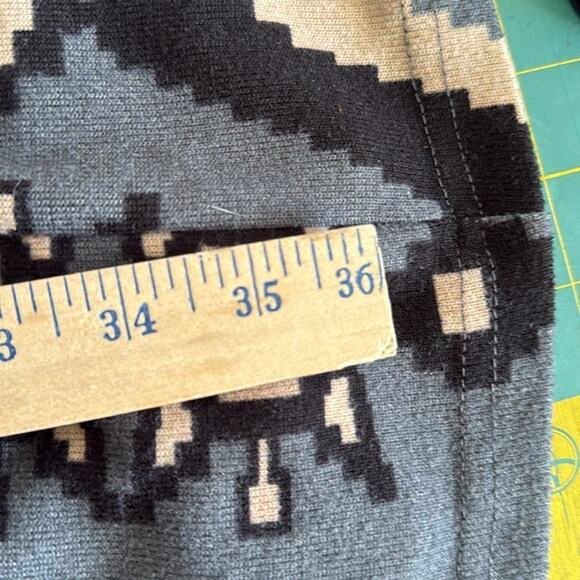 Ice Silk Women's Pullover Gray Aztec Sweater  Long Sleeves sz 3XL - Picture 6 of 6
